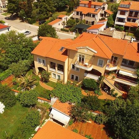Villa Alexandra 4 ปิเยชชานา อูวาลา ภายนอก รูปภาพ