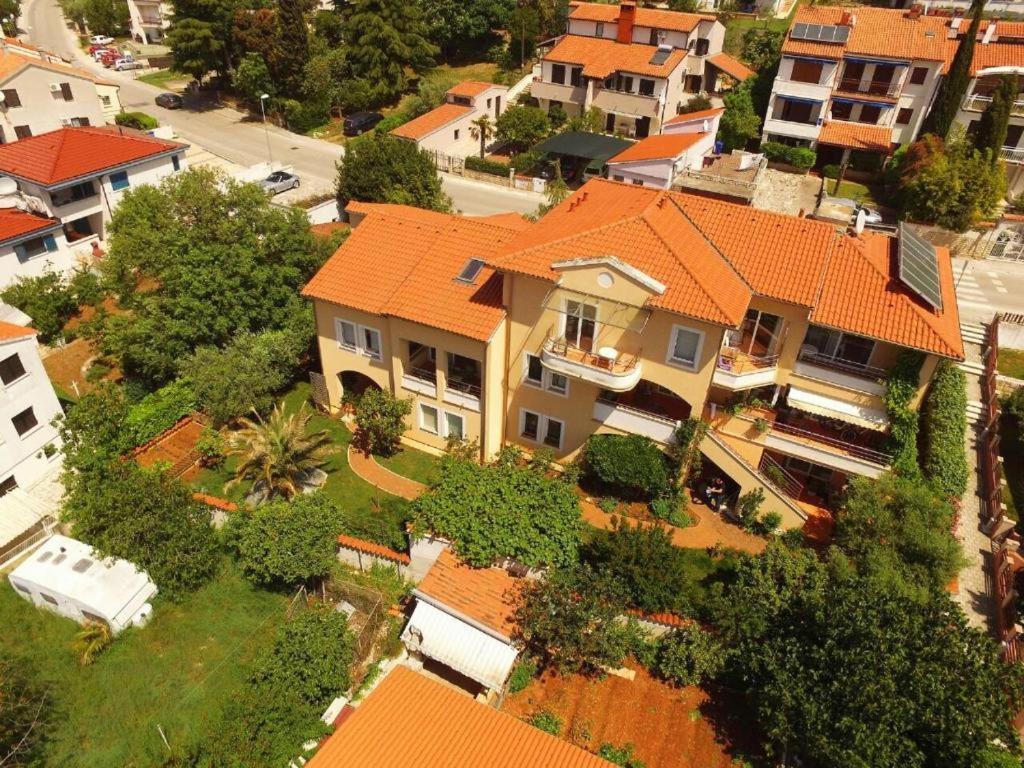 Villa Alexandra 4 ปิเยชชานา อูวาลา ภายนอก รูปภาพ